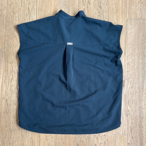Figs Women's Top in Navy Blue - Picture 3 of 8